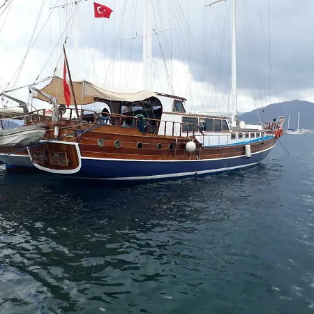 Mavi Yolculuk Hotel na wodzie Bodrum