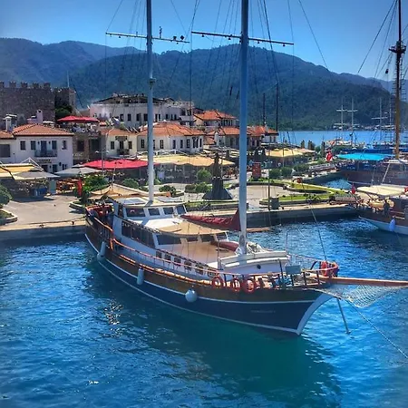 Mavi Yolculuk Botel
